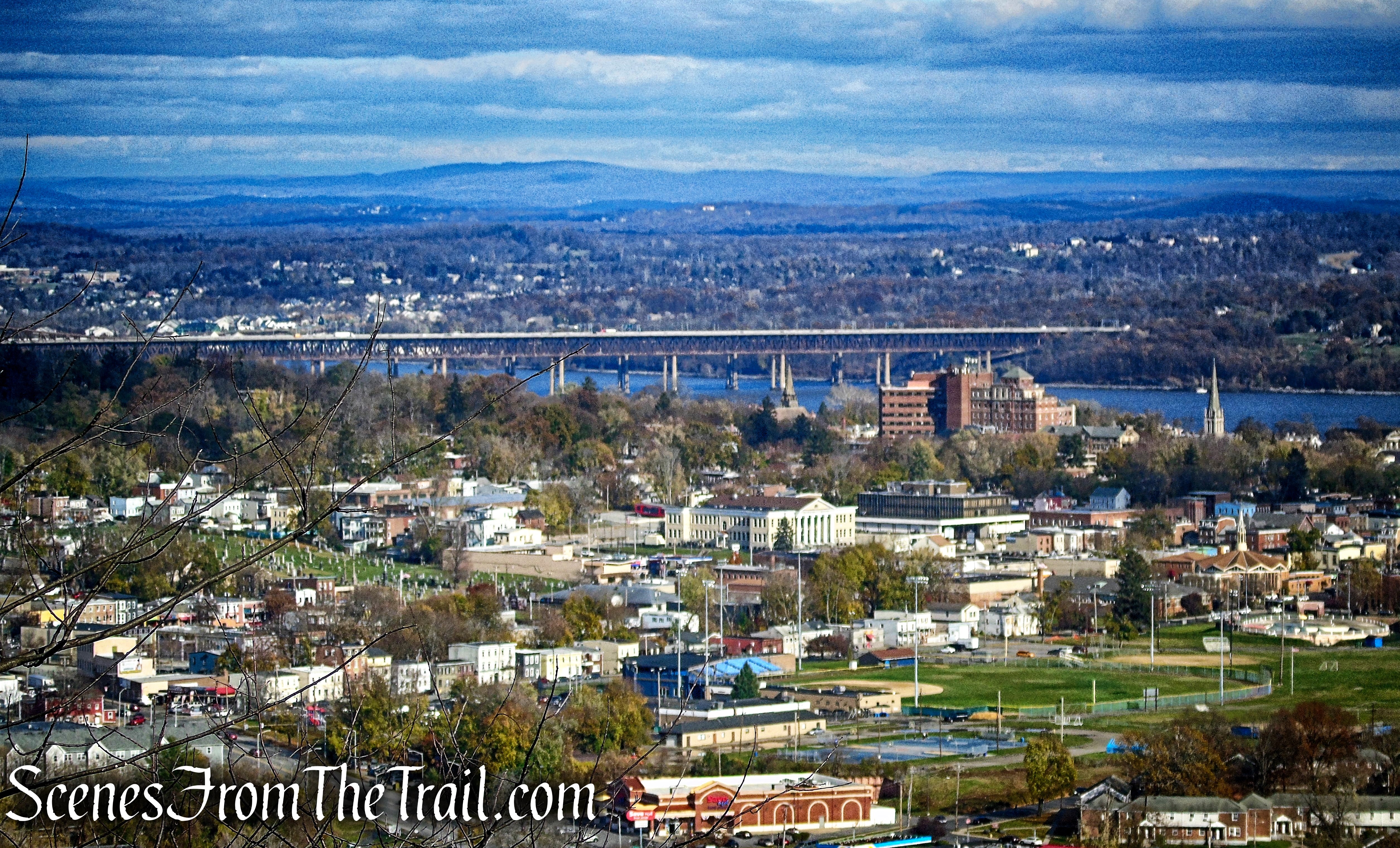 Yellow Trail - Snake Hill