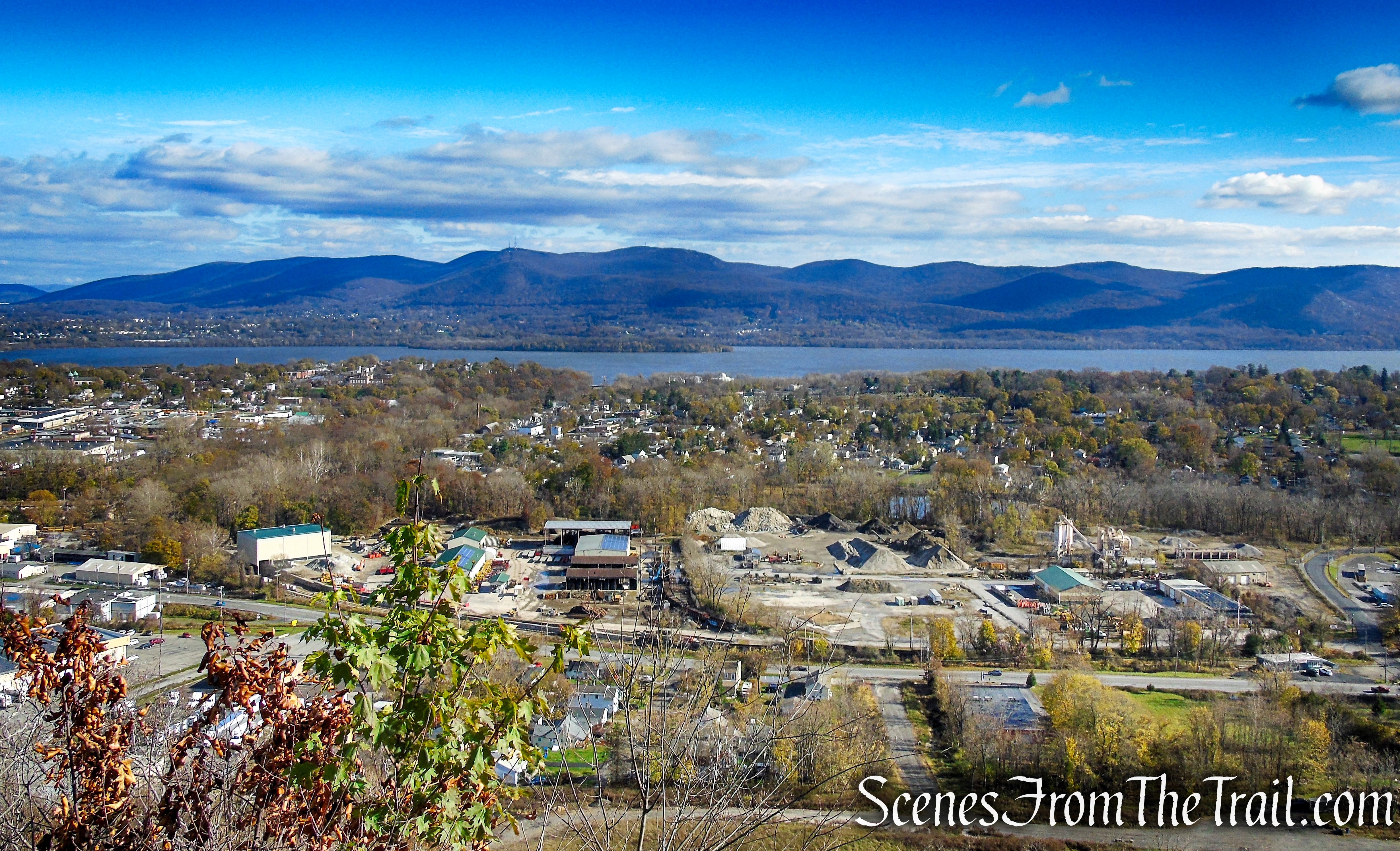 Yellow Trail - Snake Hill