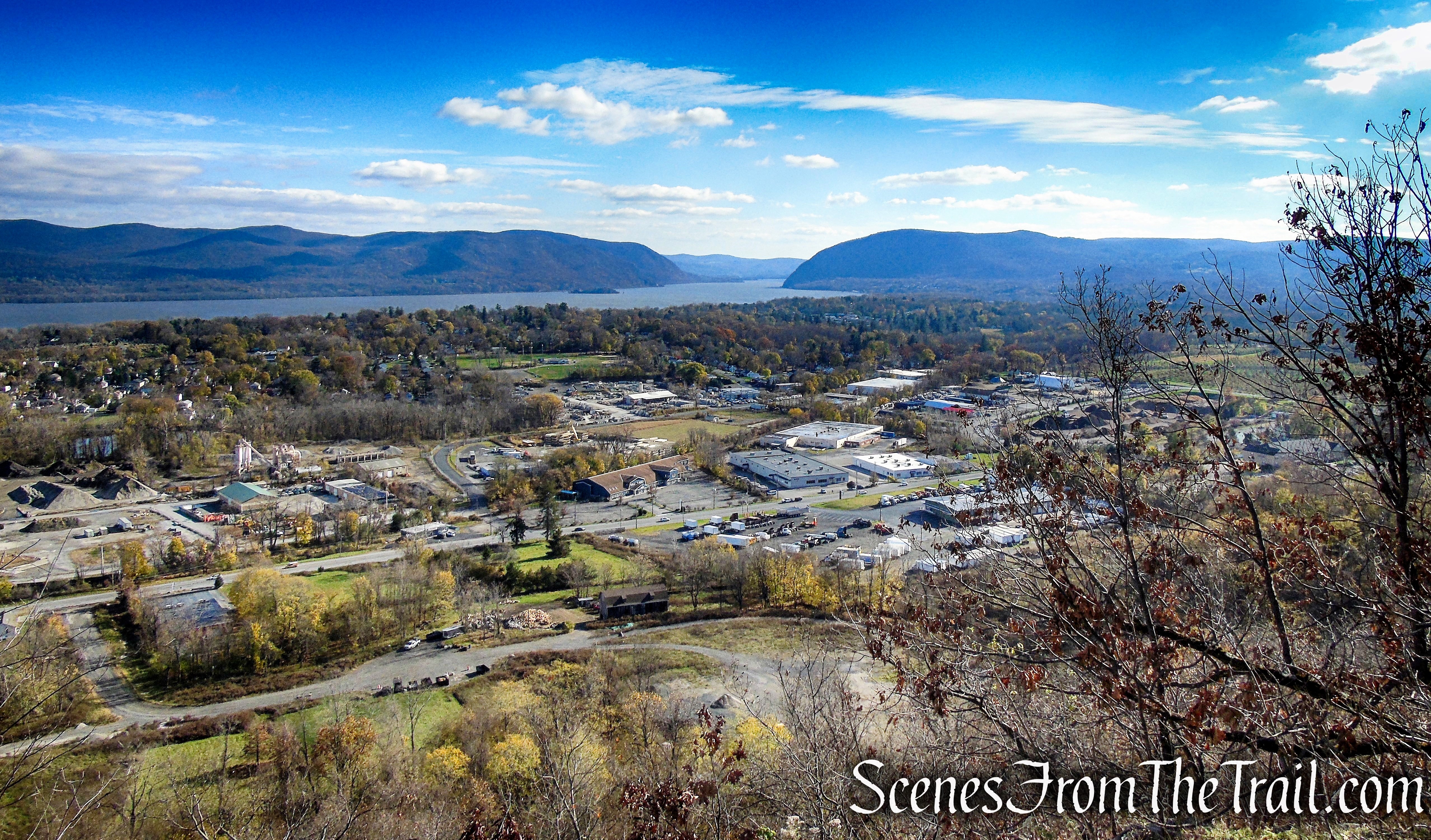 Yellow Trail - Snake Hill