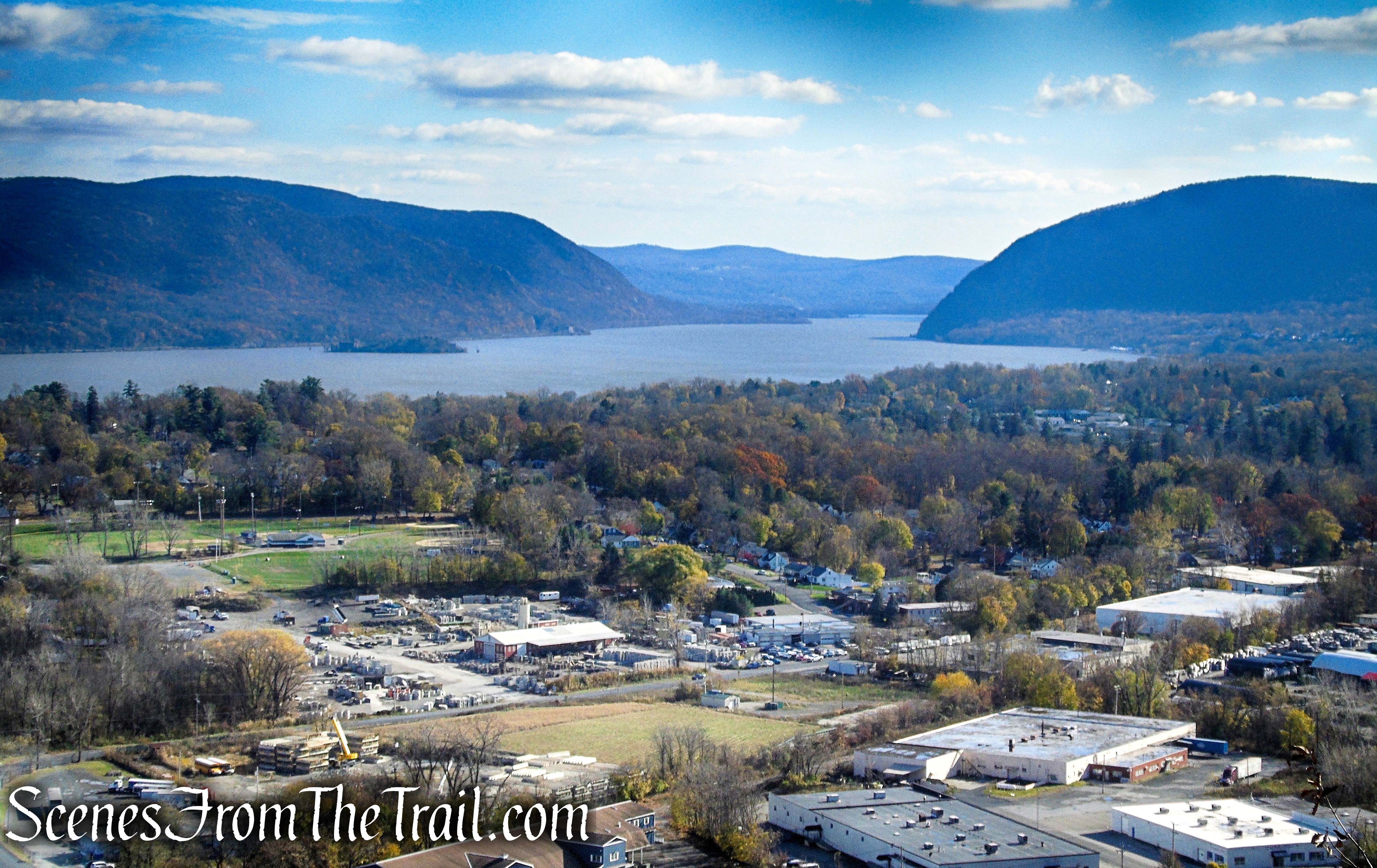 Yellow Trail - Snake Hill