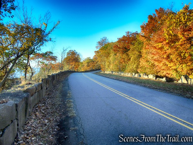 State Line Lookout entrance road