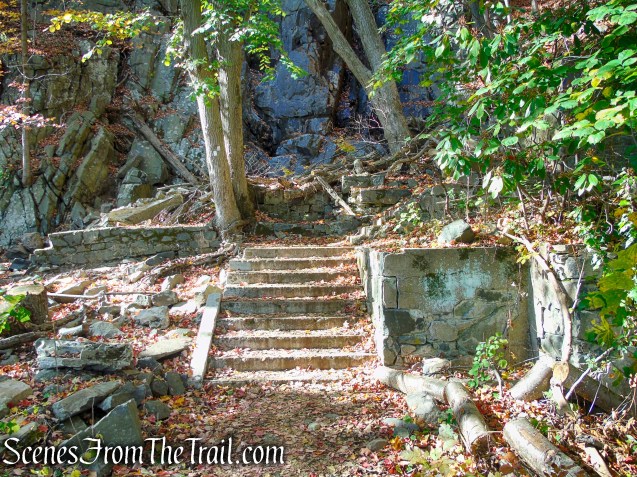 Shore Trail - Palisades Interstate Park