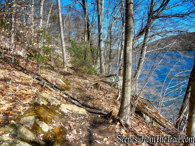White Trail - Squantz Pond State Park