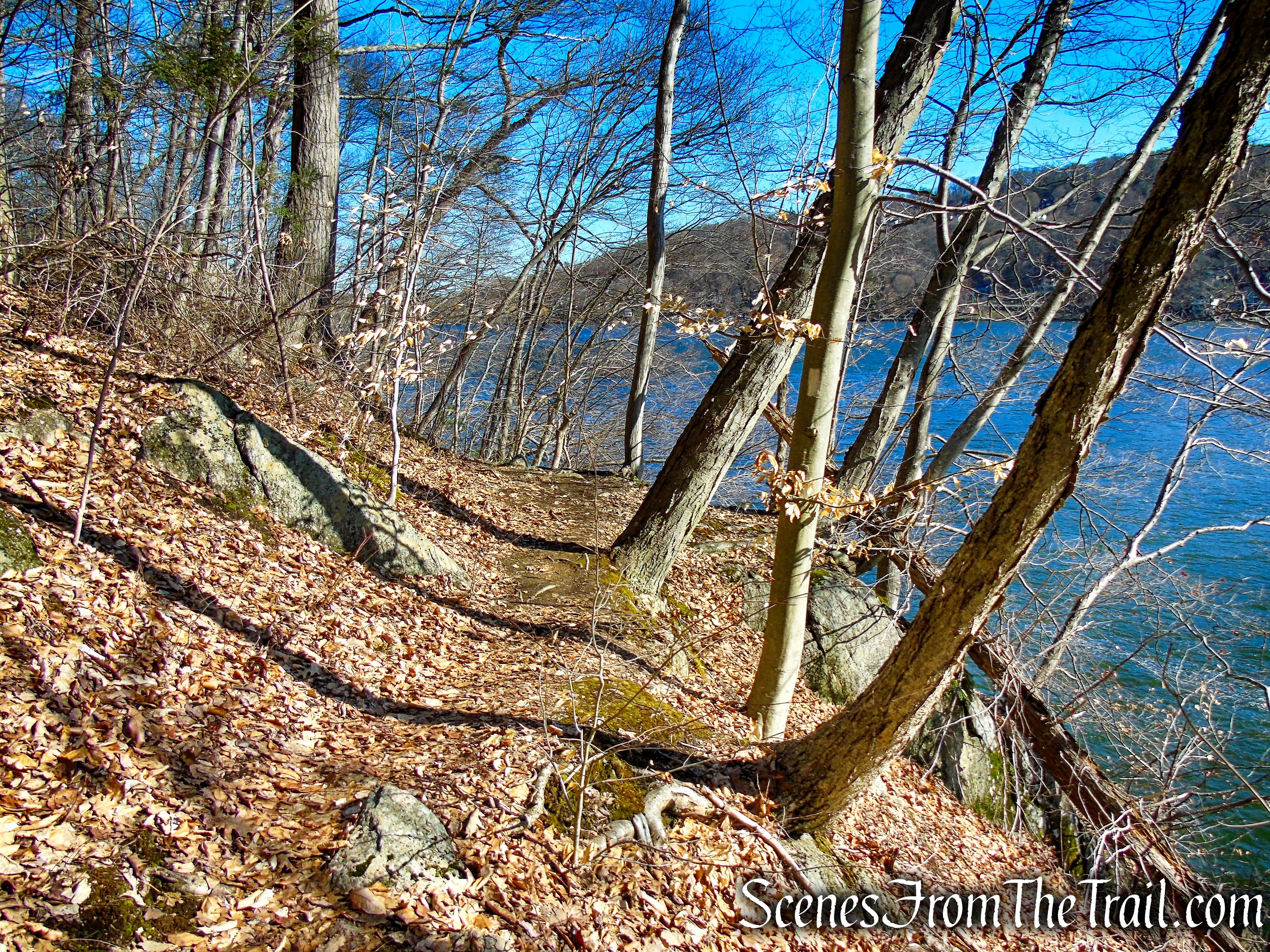 White Trail - Squantz Pond State Park