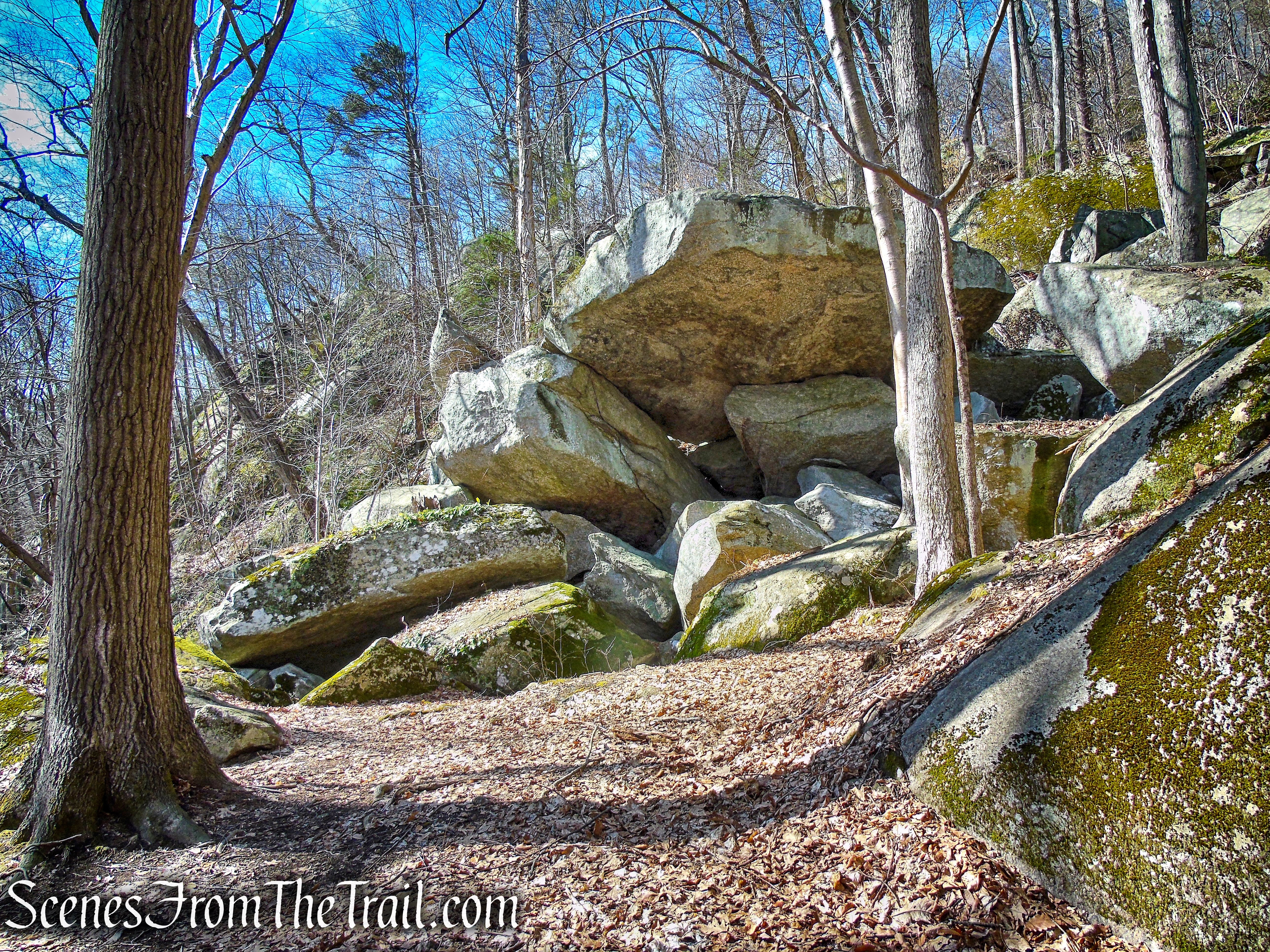 Council Rock - Red Trail - Squantz Pond State Park