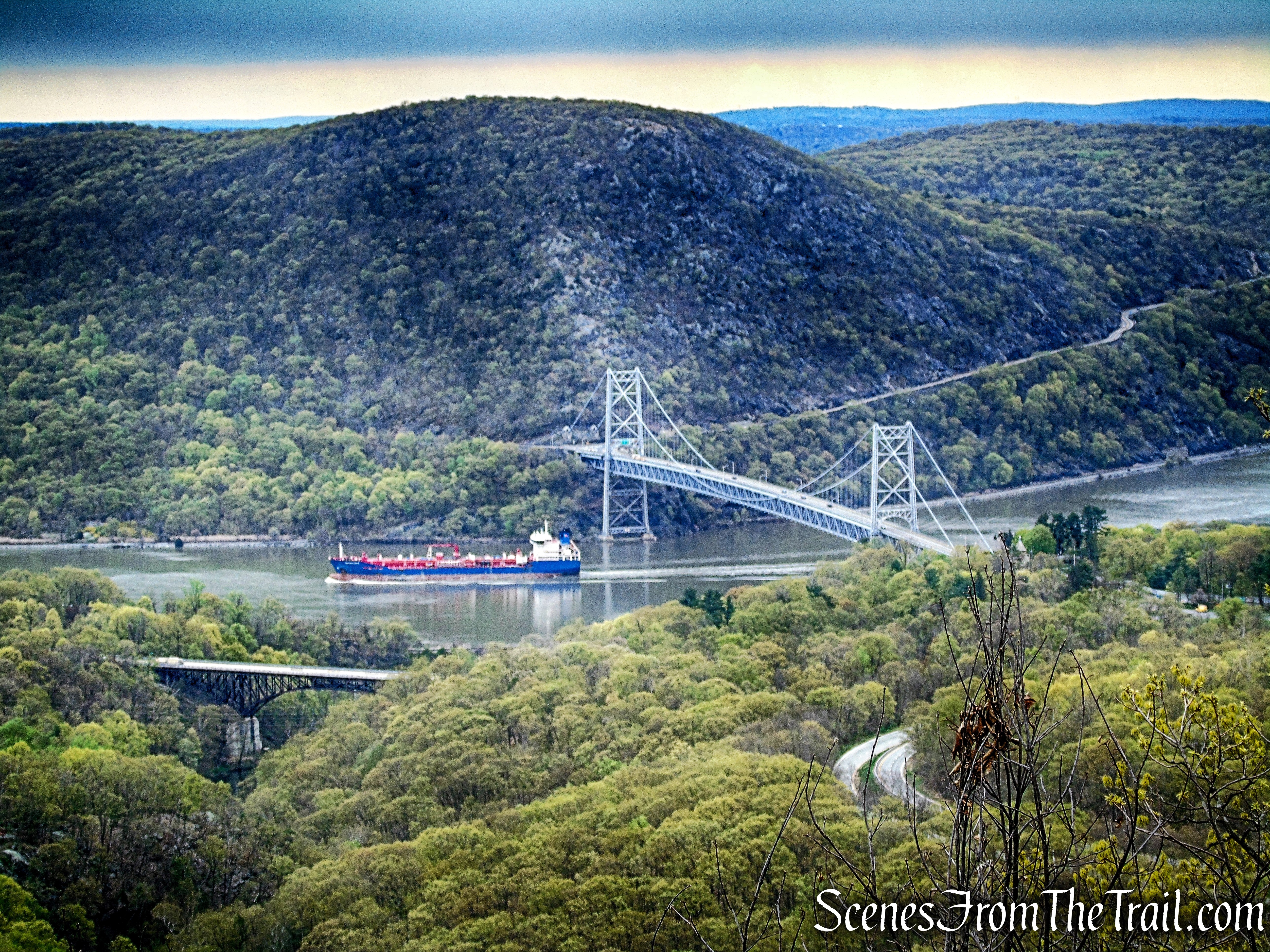 View southeast - Popolopen Torne