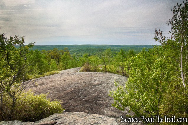 Viewpoint from the Nurian Trail at its terminus with the R-D Trail