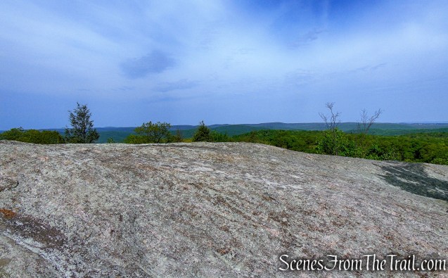 Ramapo-Dunderberg Trail - Black Rock Mountain