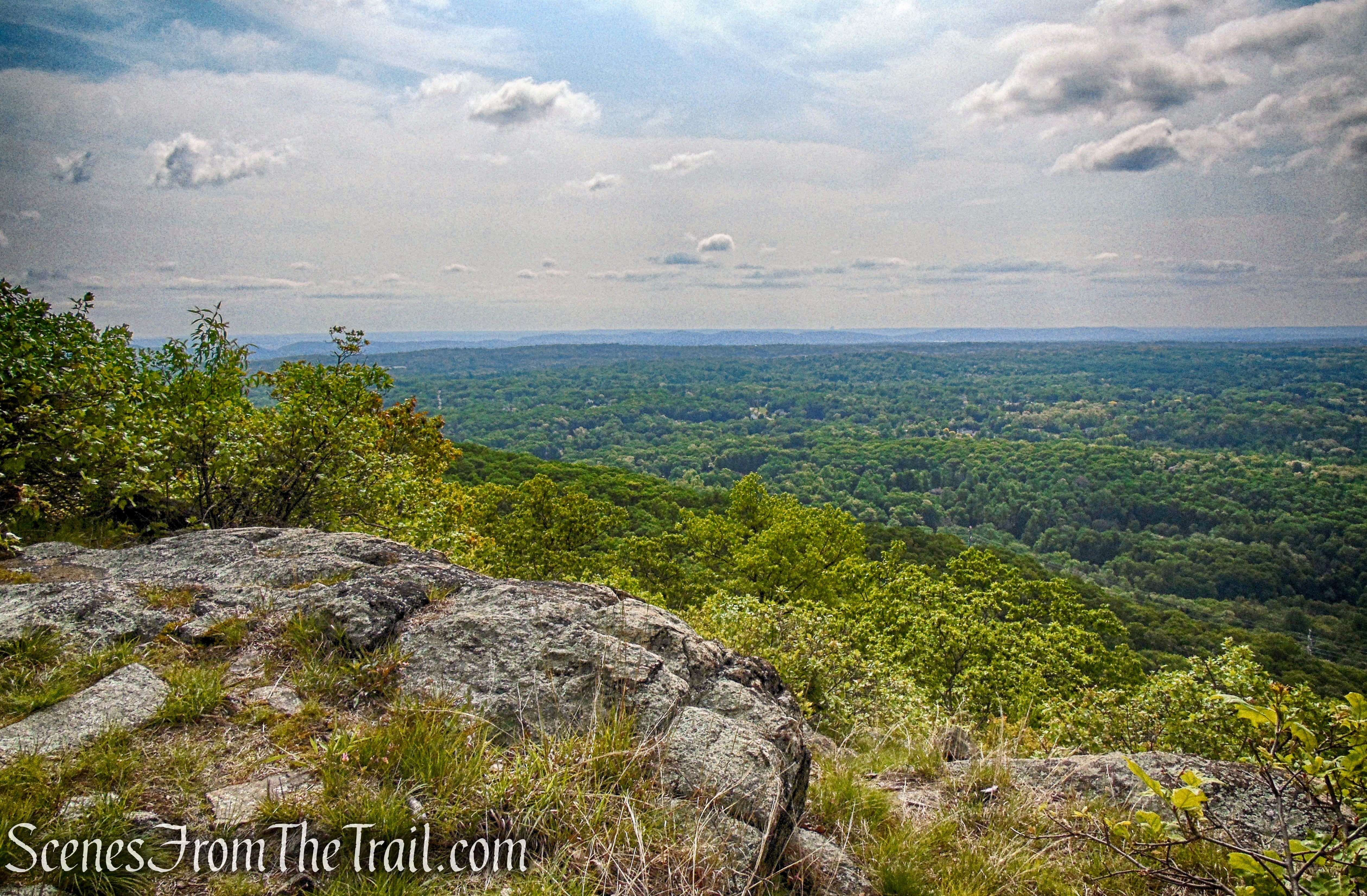 Hawk Cliff - Suffern-Bear Mountain Trail - Harriman State Park