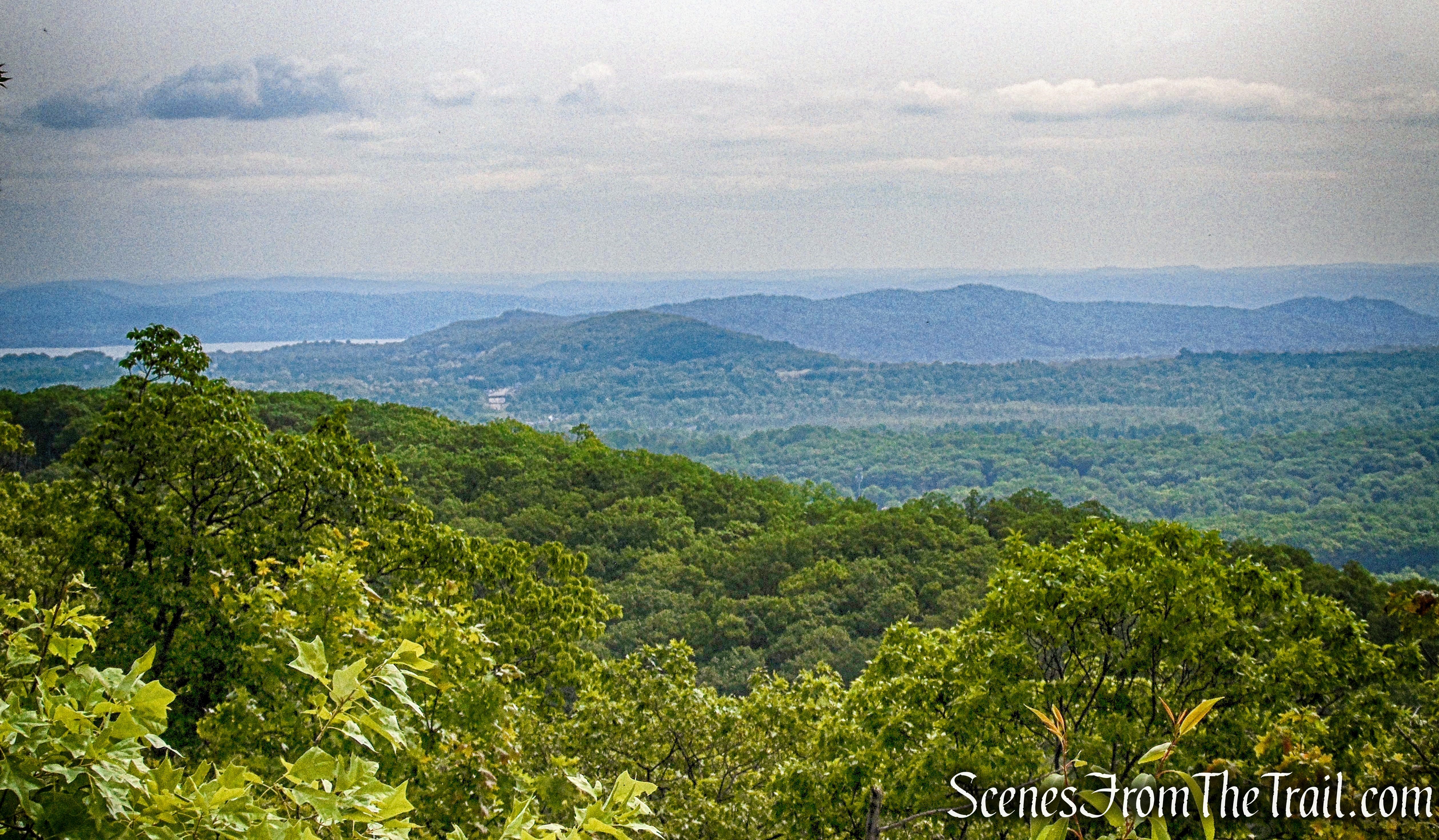 Hawk Cliff - Suffern-Bear Mountain Trail - Harriman State Park