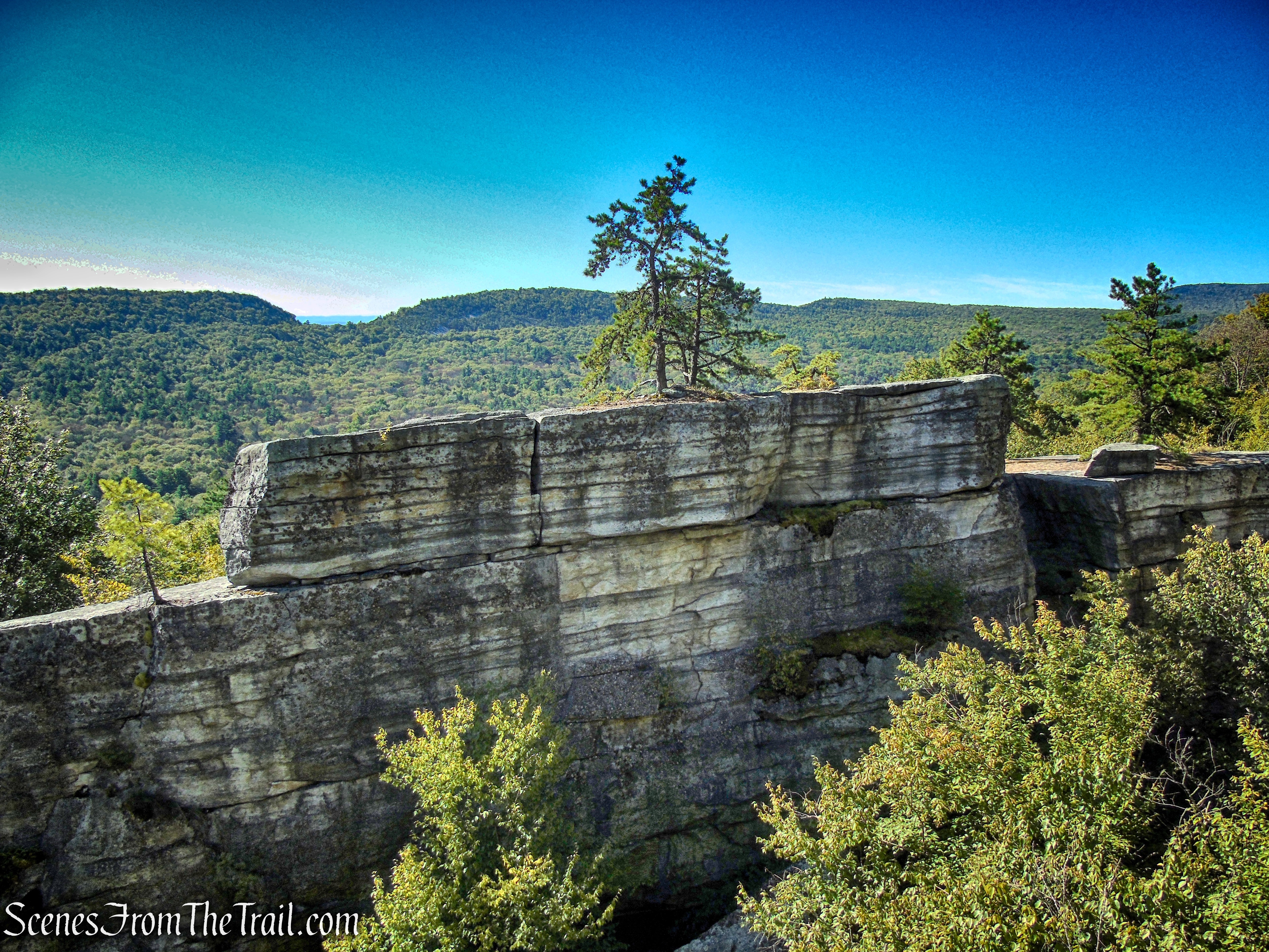 Lost City Escarpment Trail – Mohonk Preserve