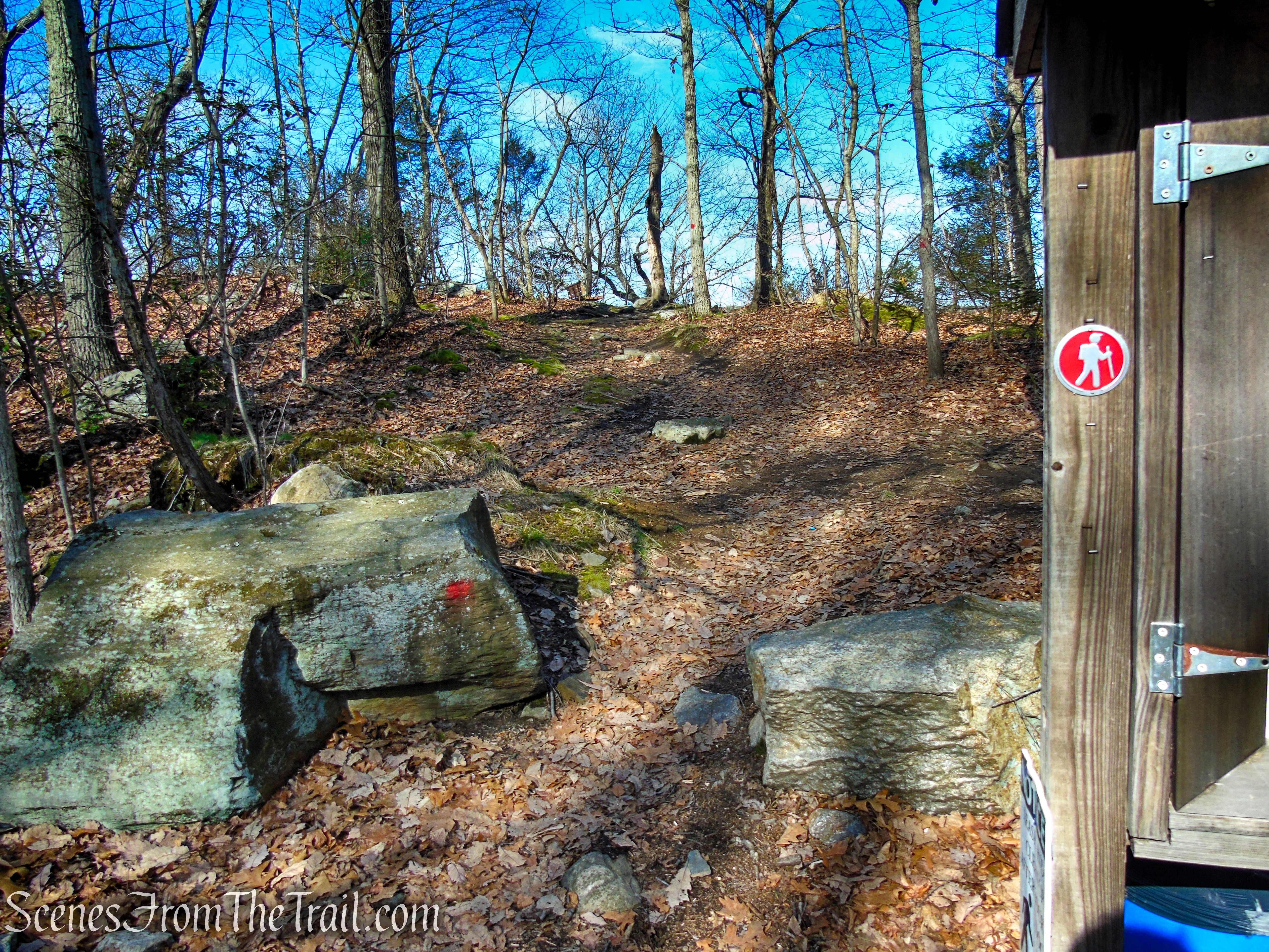 Red Trail - Housatonic Overlook and Tucker’s Ridge