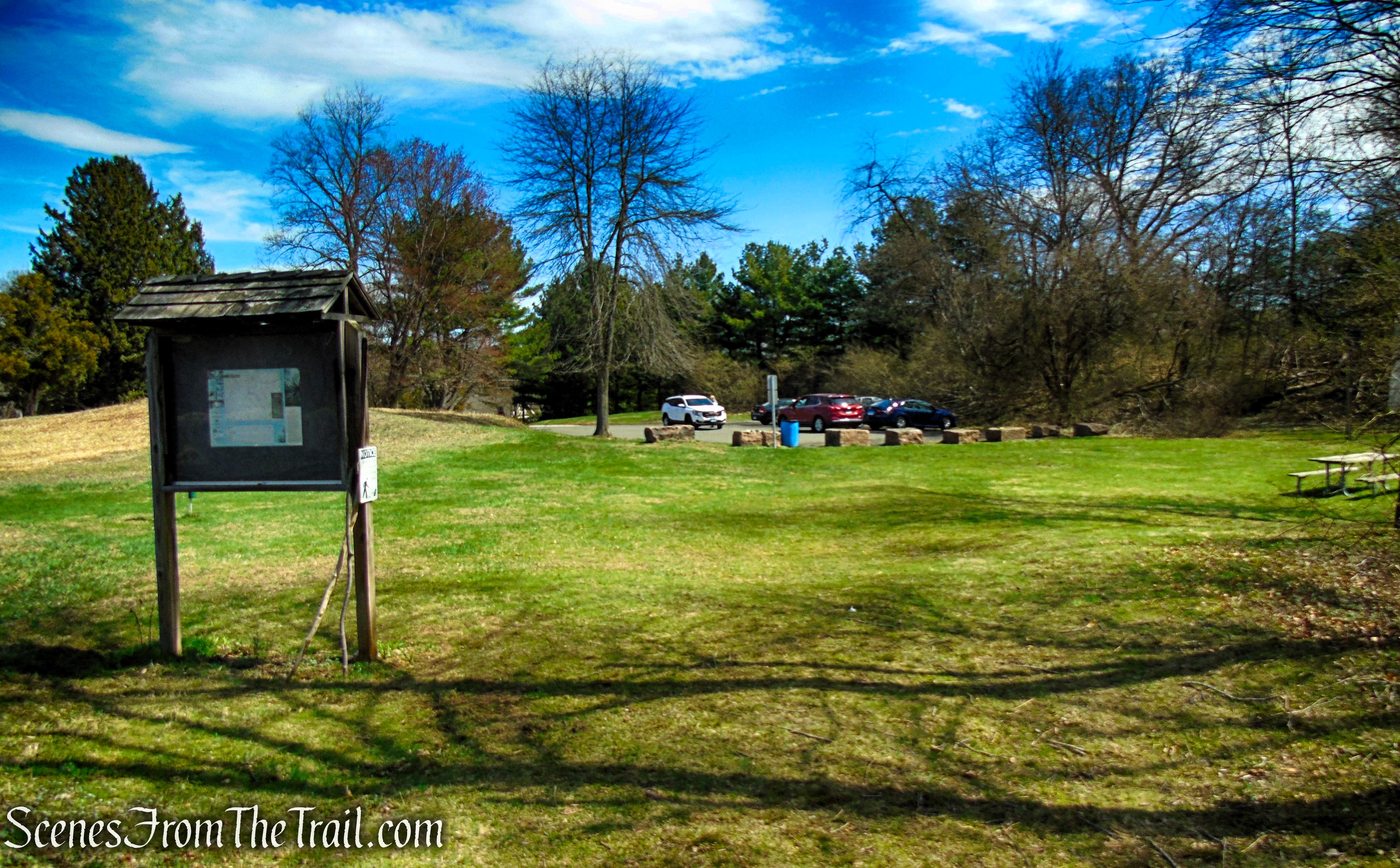 Trailhead - Turkey Hill Preserve