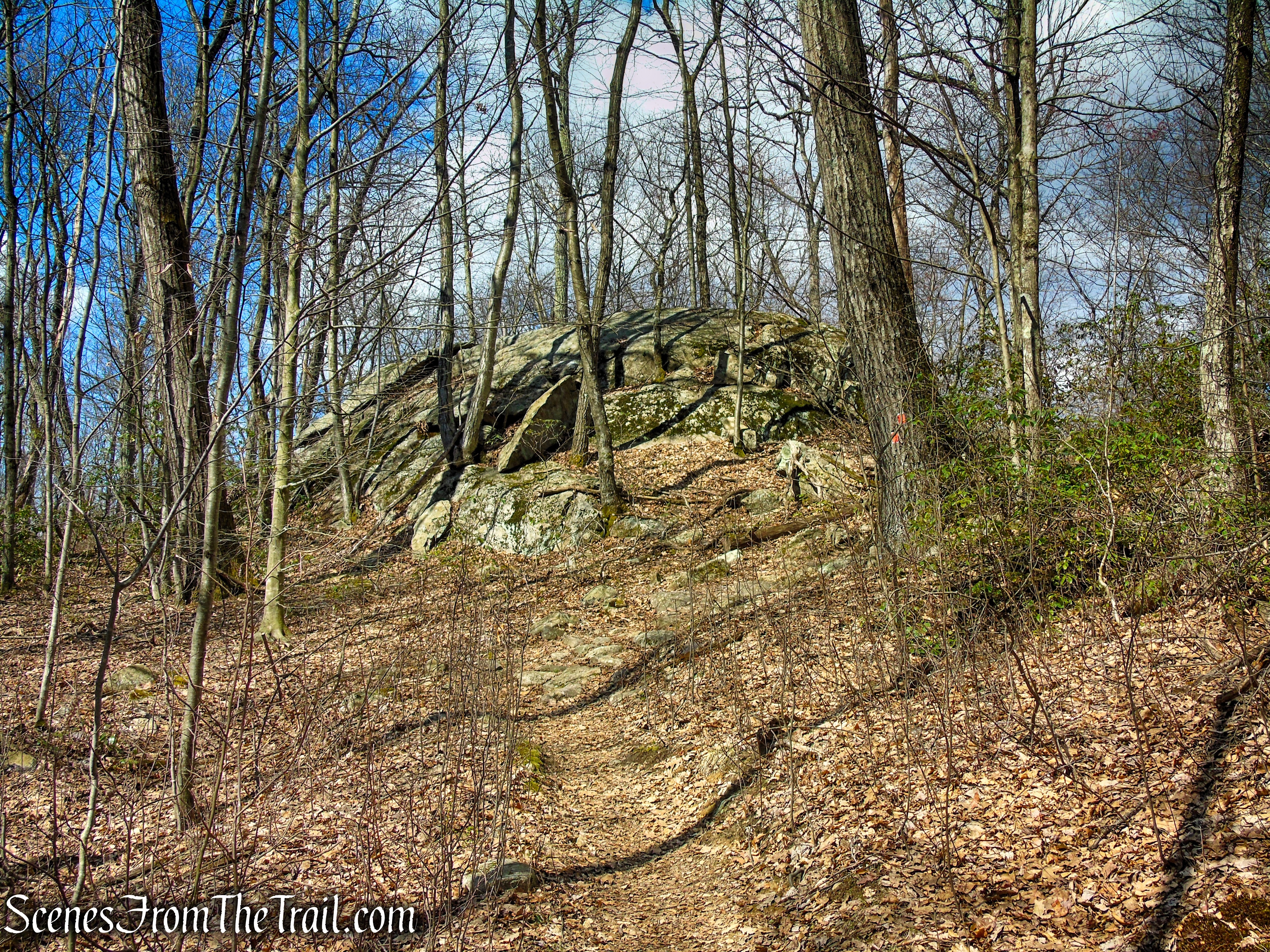 Orange Trail - Pyramid Mountain
